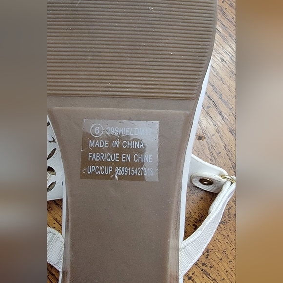 GEORGE Sandals - Picture 2 of 2